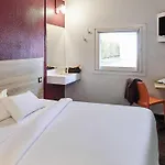米卢斯巴勒机场f1酒店 * 圣路易