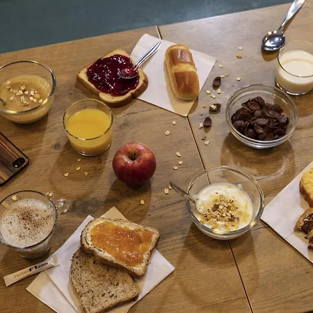 Hotelf1 Mulhouse Bale Aeroport Hotel