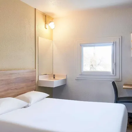 Hotelf1 Mulhouse Bale Aeroport Hotel Saint-Louis (Haut-Rhin)