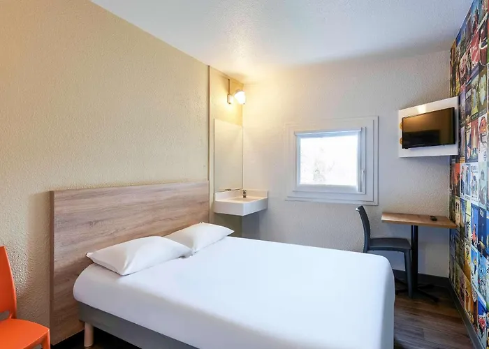 Отель Hotelf1 Mulhouse Bale Aeroport
